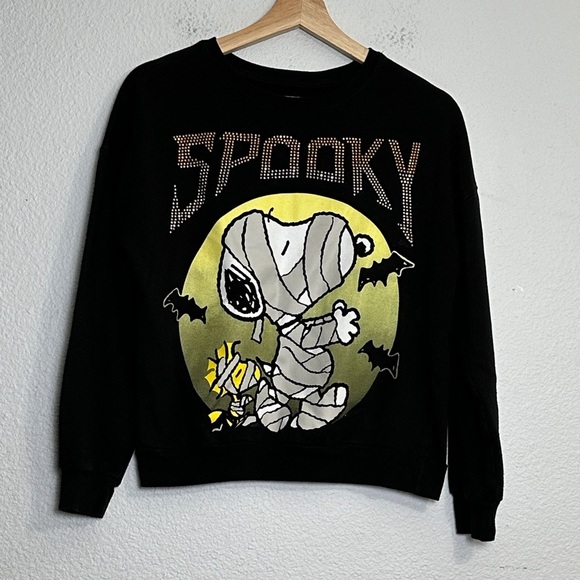 Peanuts Sweaters - Peanuts Snoopy Spooky Halloween Black Crewneck‎ Sweatshirt Size Small Halloween